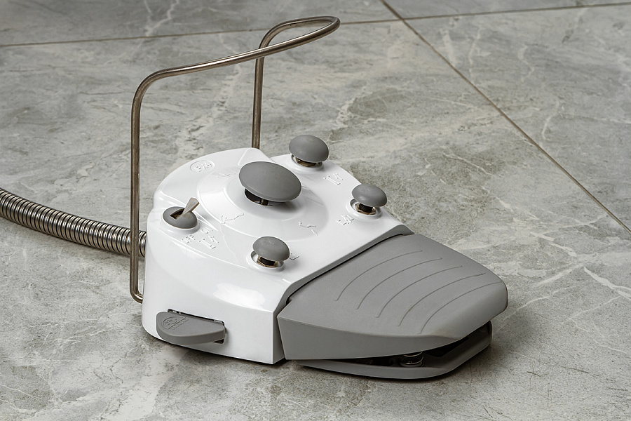 Стоматологическая установка Safety M2 с подкатным блоком с 24-диодным светильником - Фото 20