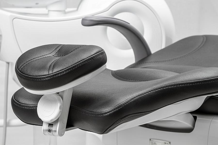 Стоматологическая установка Safety M2 с подкатным блоком с 24-диодным светильником - Фото 24