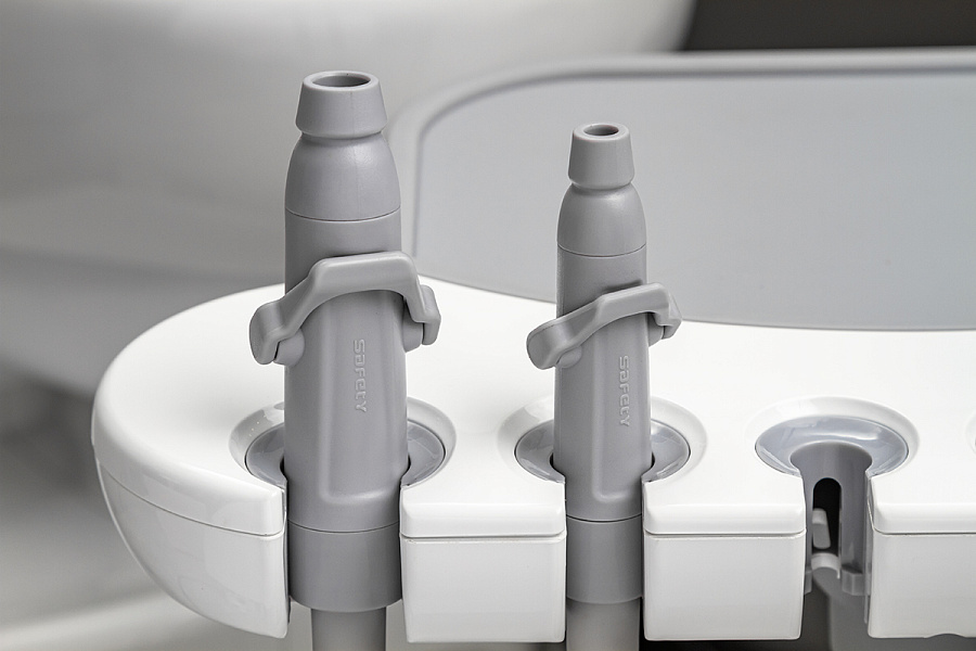 Стоматологическая установка Safety M2 с подкатным блоком с 24-диодным светильником - Фото 13